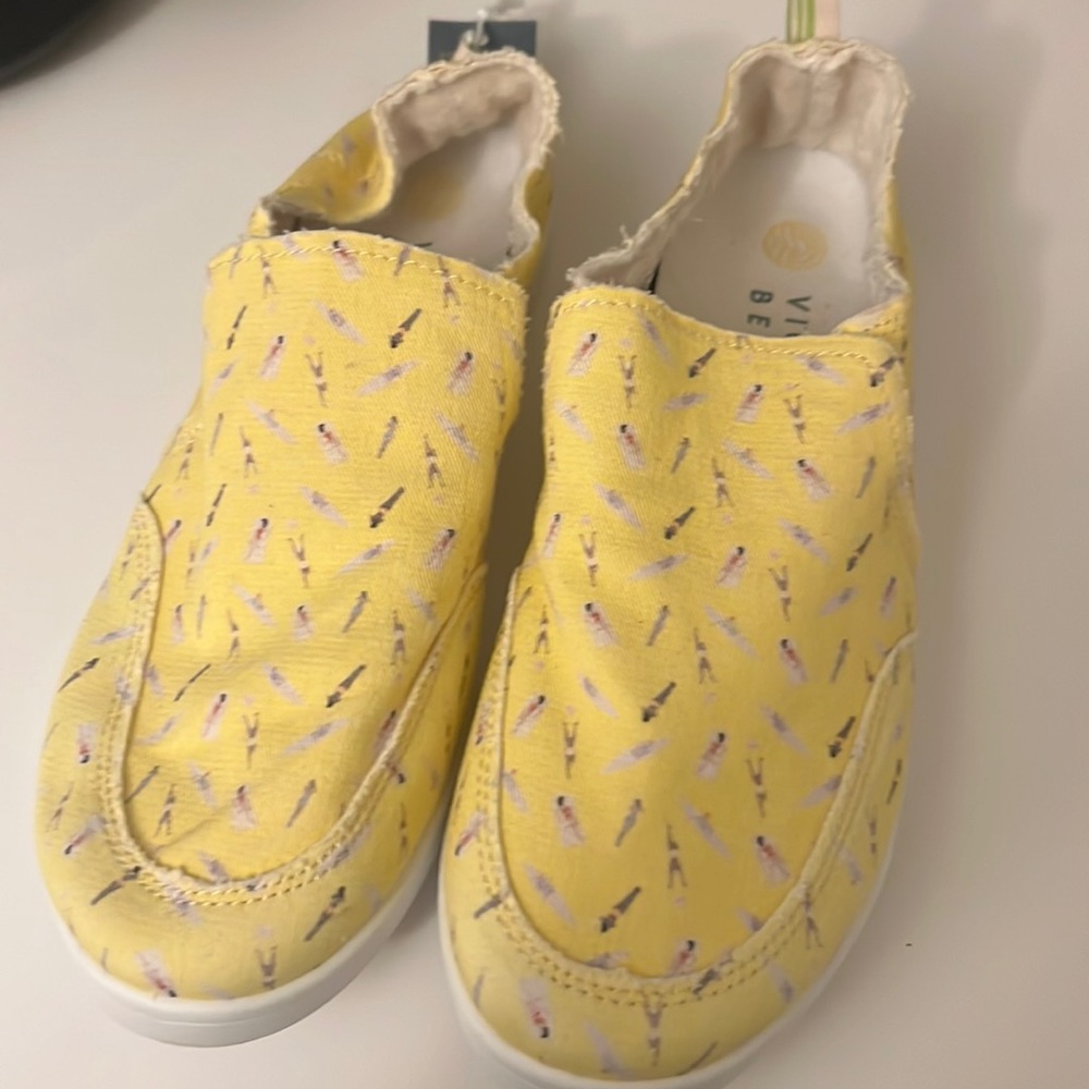 Beach shoes